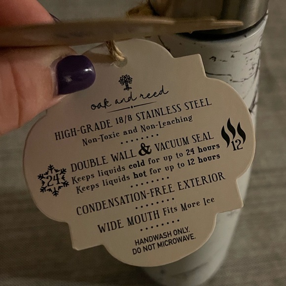 Oak and Reed Stainless Steel Water Bottle, Double Wall, 550ml, Marbleous - Picture 4 of 5